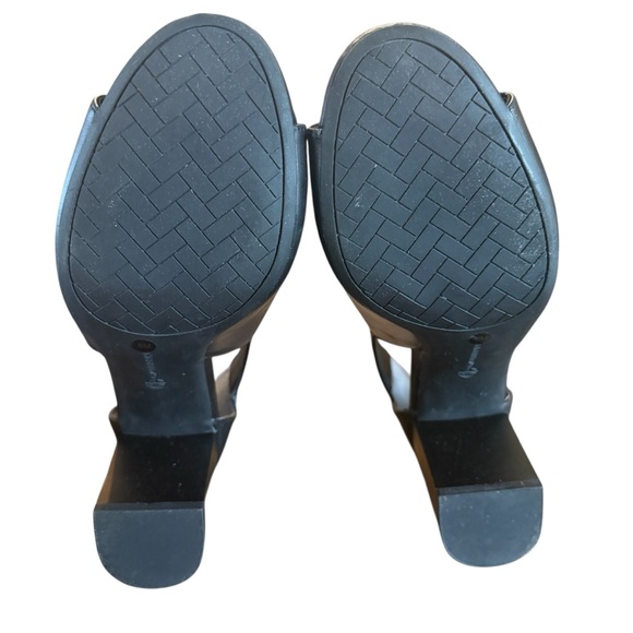 Giani Bernini Ariianna Memory Foam Peep Toe Block Heel Shooties Size 8 - Picture 9 of 10